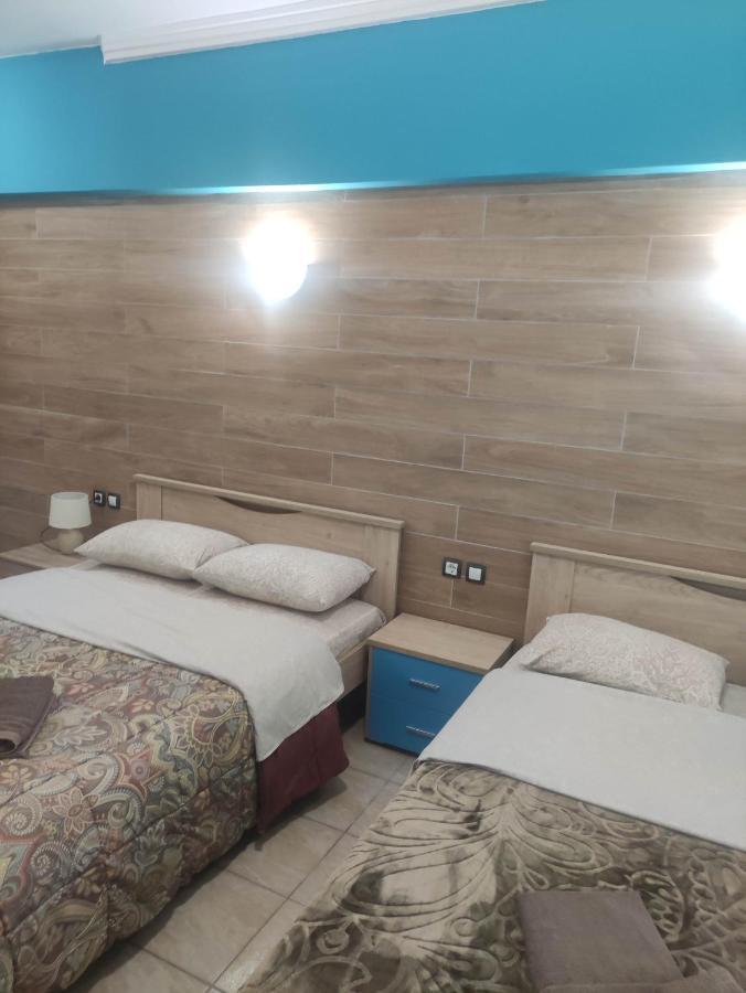 G M 3 Rooms Kentpo In The Heart Of The City Лариса Екстериор снимка