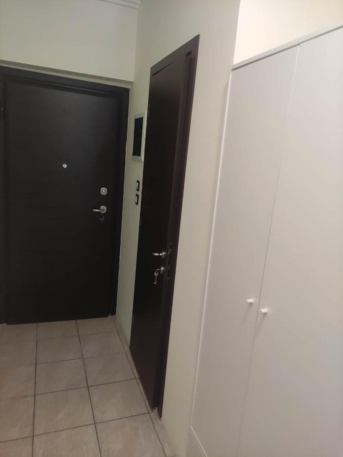 G M 3 Rooms Kentpo In The Heart Of The City Лариса Екстериор снимка