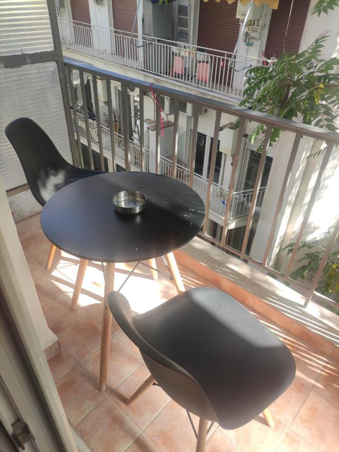 G M 3 Rooms Kentpo In The Heart Of The City Лариса Екстериор снимка